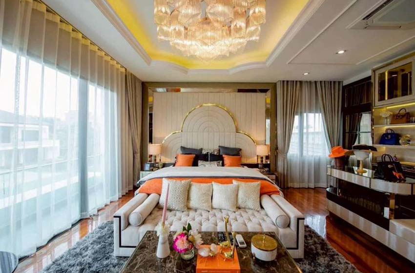 House with Private Pool in Bangnatrad 